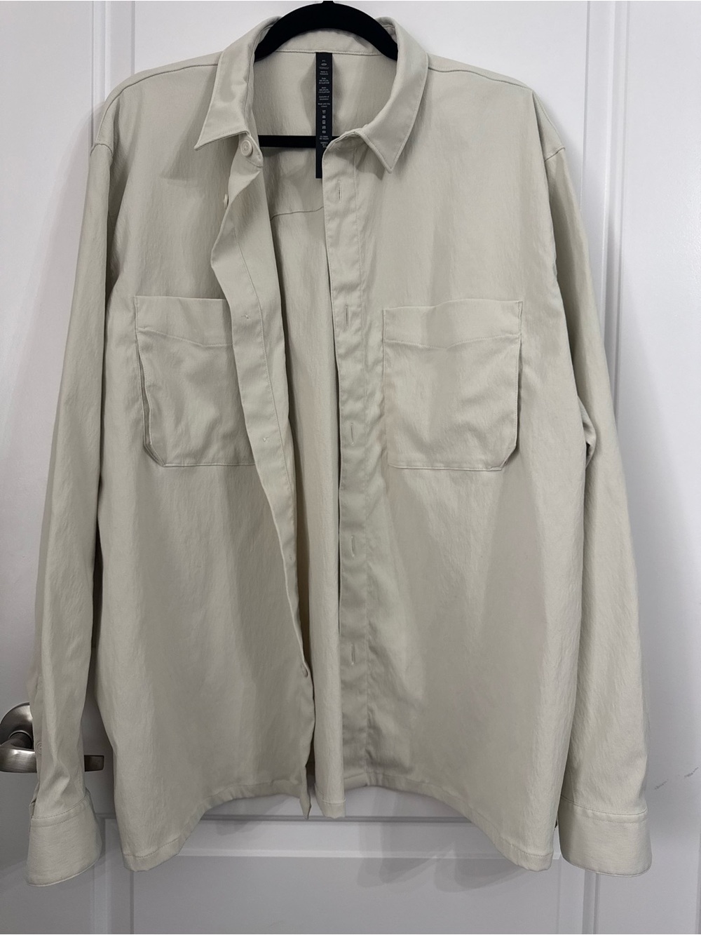 Lululemon men’s relaxed fit button up shirt, XL